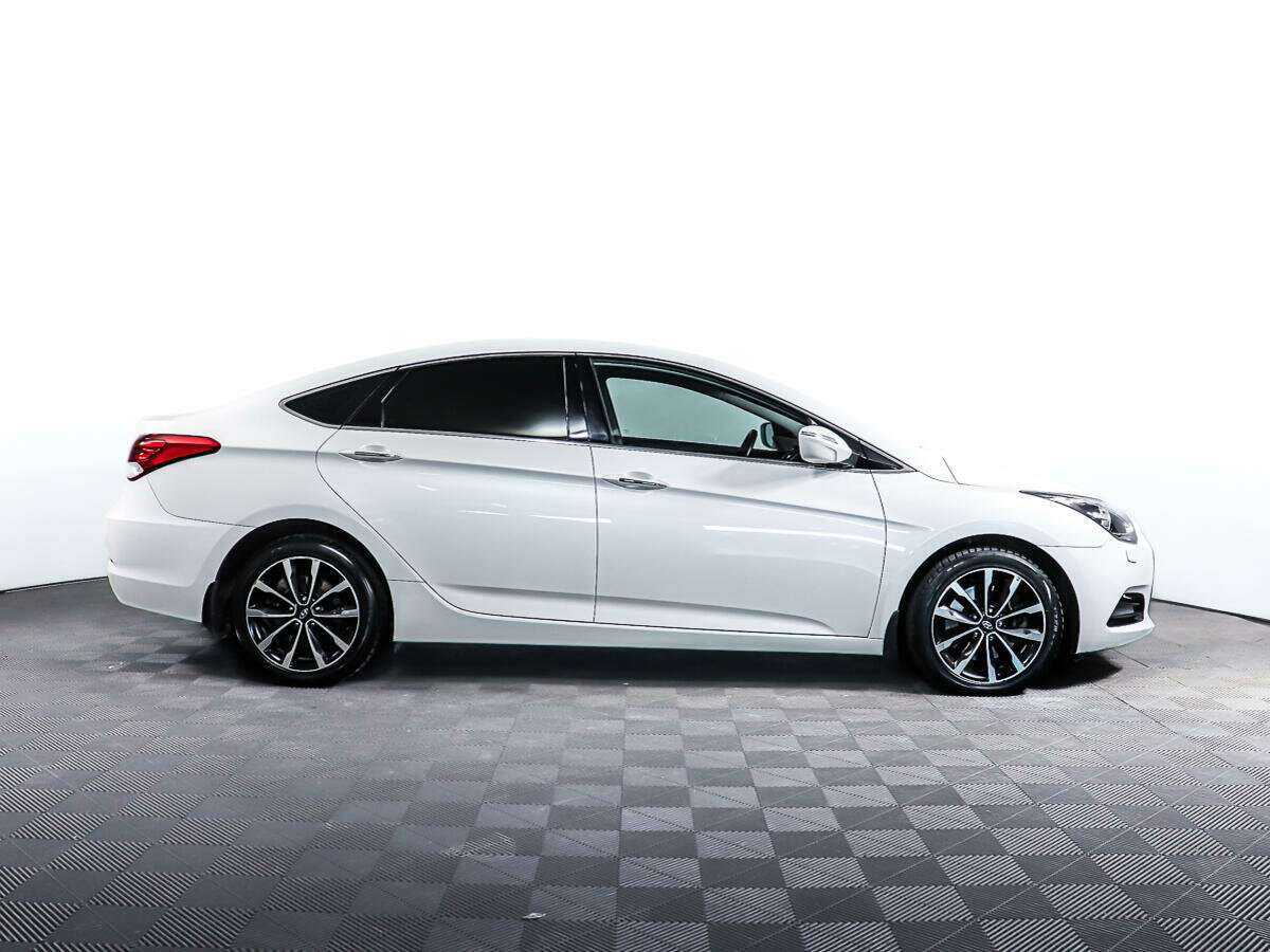 Hyundai i40 с пробегом — 2015 год. Фото: #3