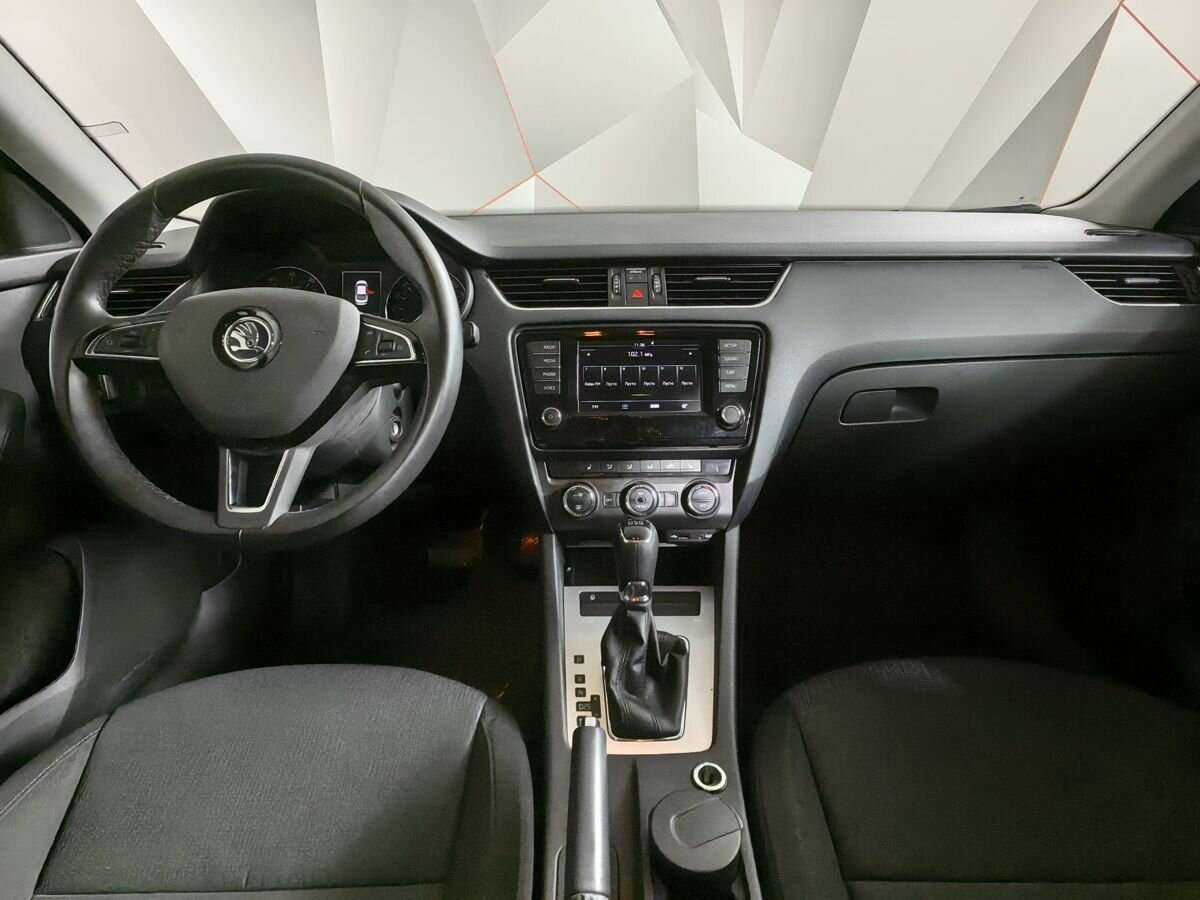 Skoda Octavia с пробегом — 2017 год. Фото: #9