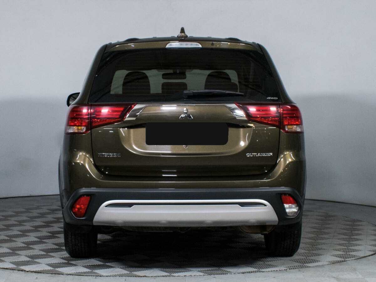 Mitsubishi Outlander с пробегом — 2019 год. Фото: #5