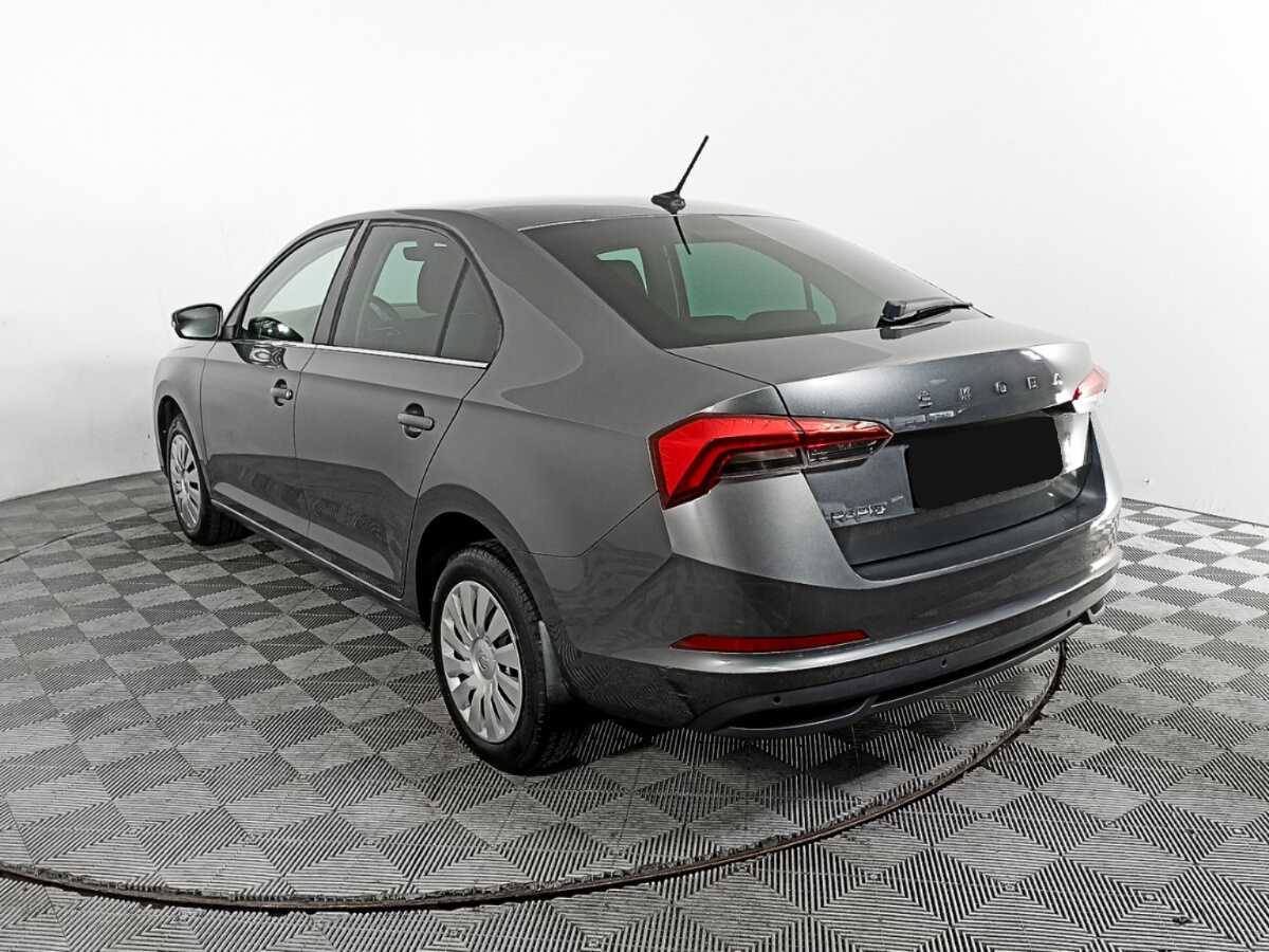 Skoda Rapid с пробегом — 2021 год. Фото: #6