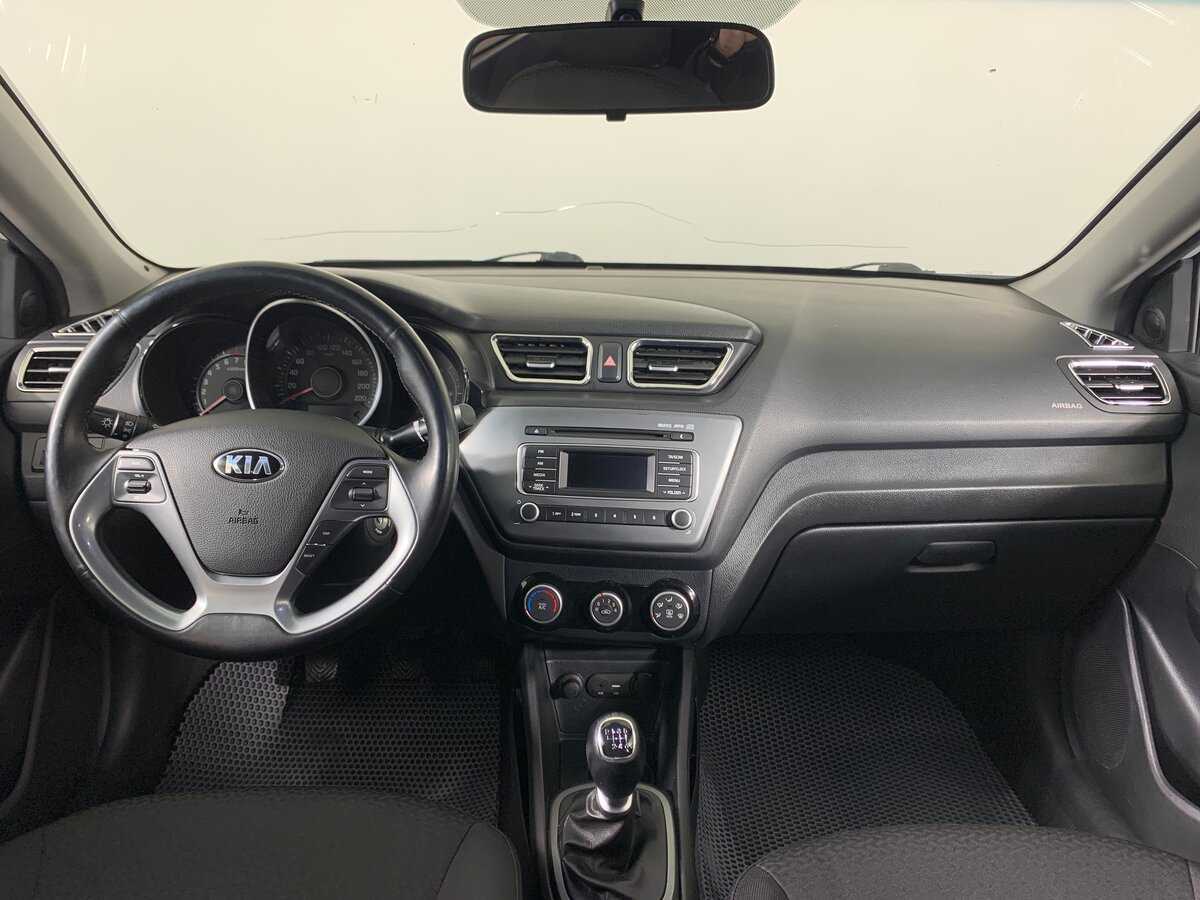 Kia Rio с пробегом — 2016 год. Фото: #12