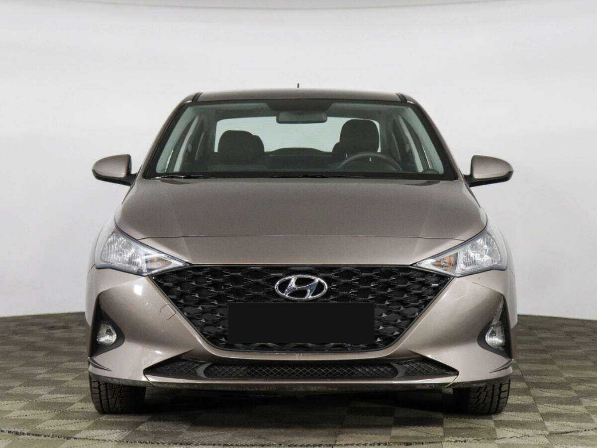 Hyundai Solaris с пробегом — 2021 год. Фото: #1