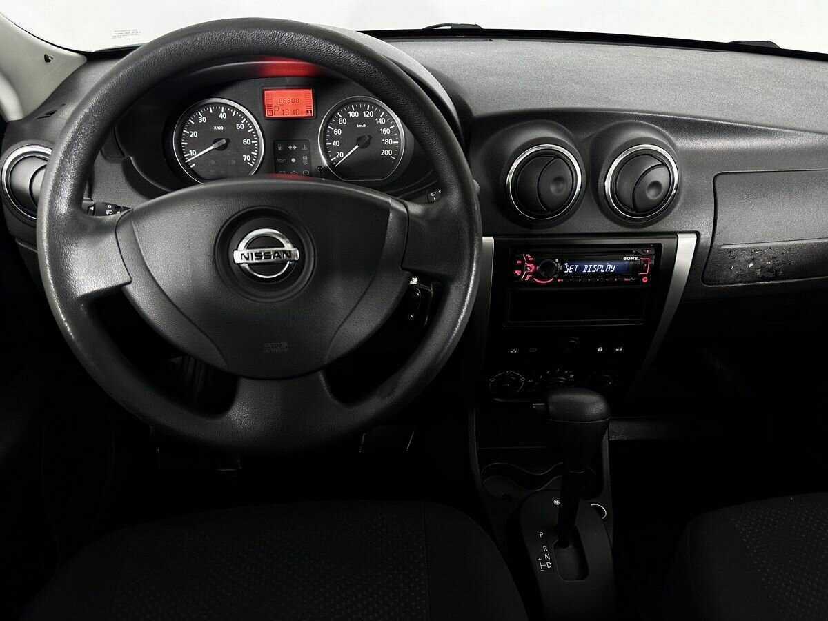 Nissan Almera с пробегом — 2014 год. Фото: #9