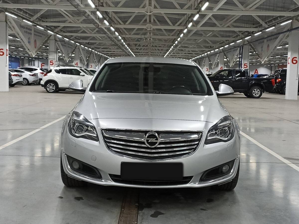 Opel Insignia с пробегом — 2014 год. Фото: #1