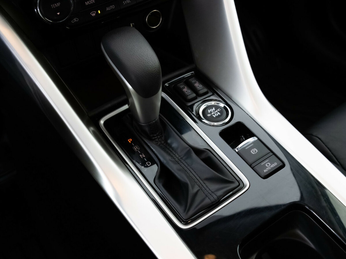 Mitsubishi Eclipse Cross с пробегом — 2022 год. Фото: #19