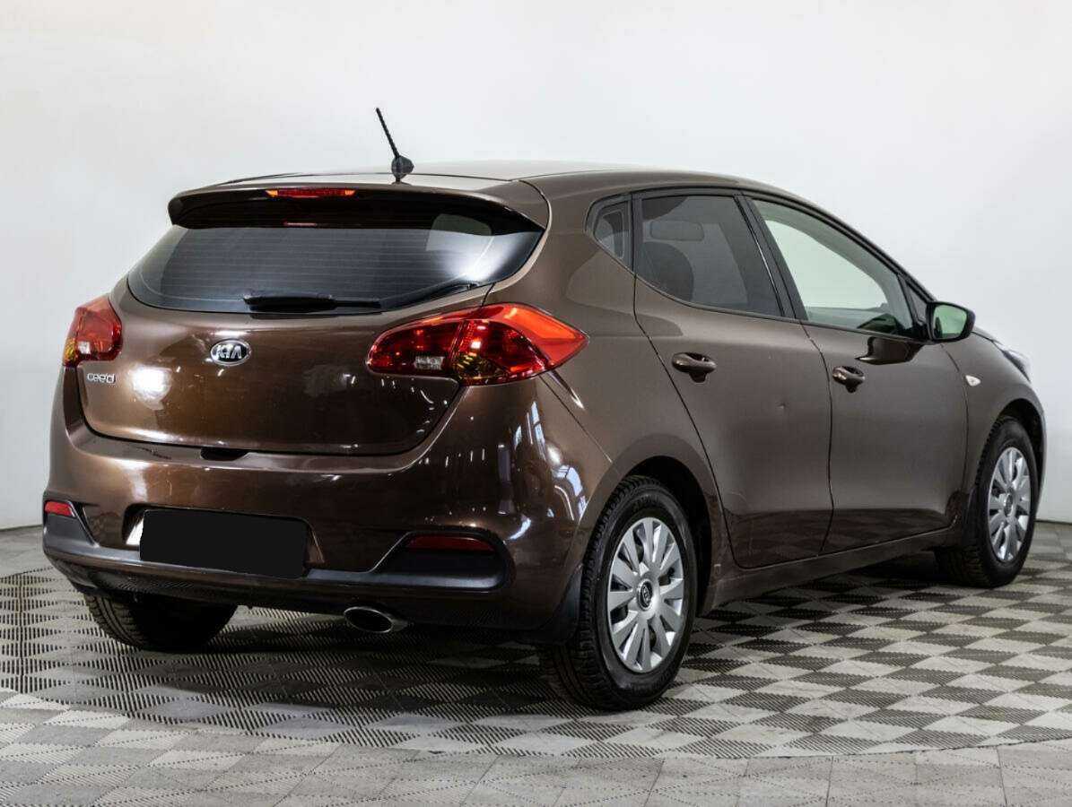 Kia Ceed с пробегом — 2015 год. Фото: #4
