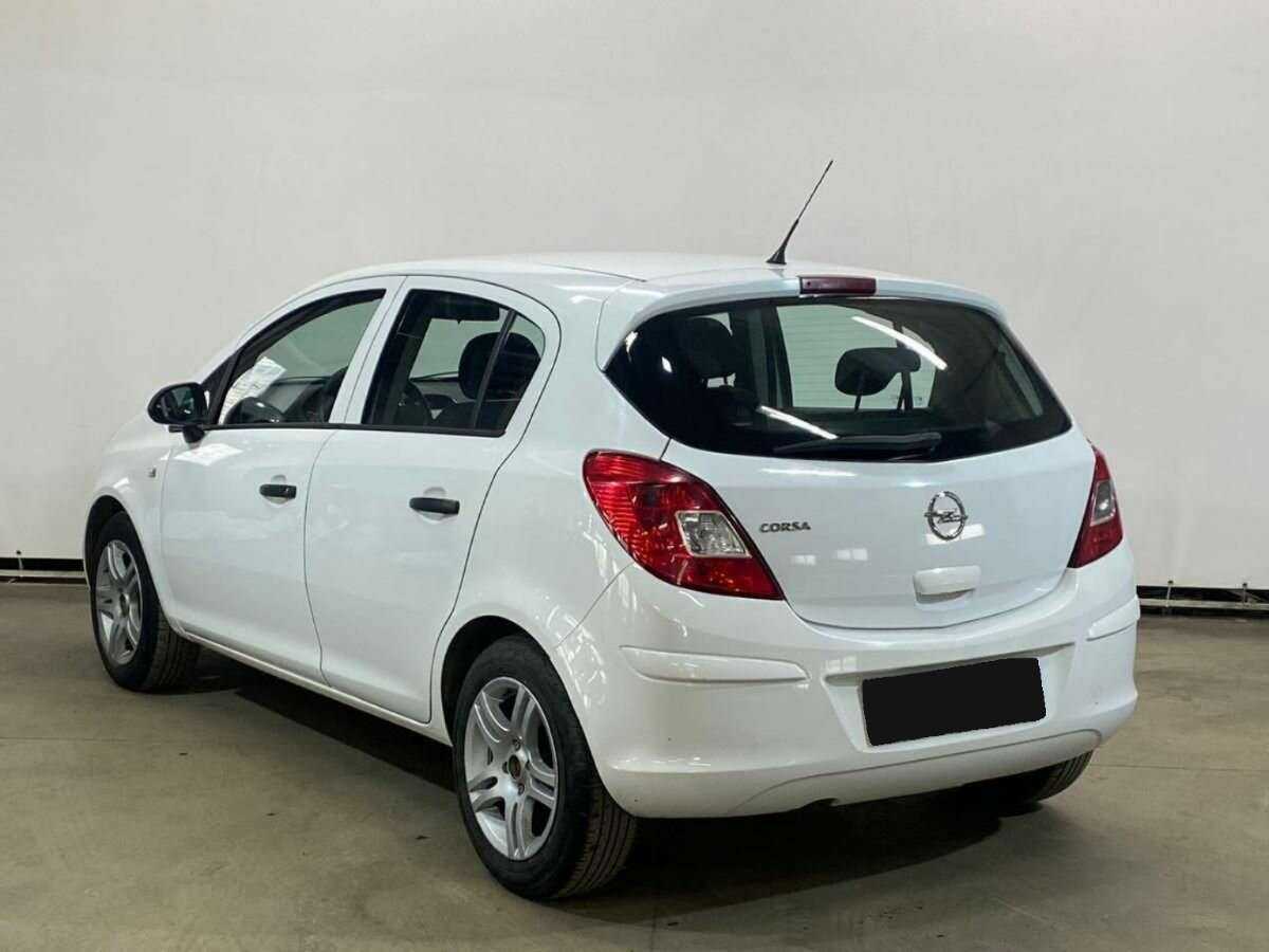 Opel Corsa с пробегом — 2012 год. Фото: #6