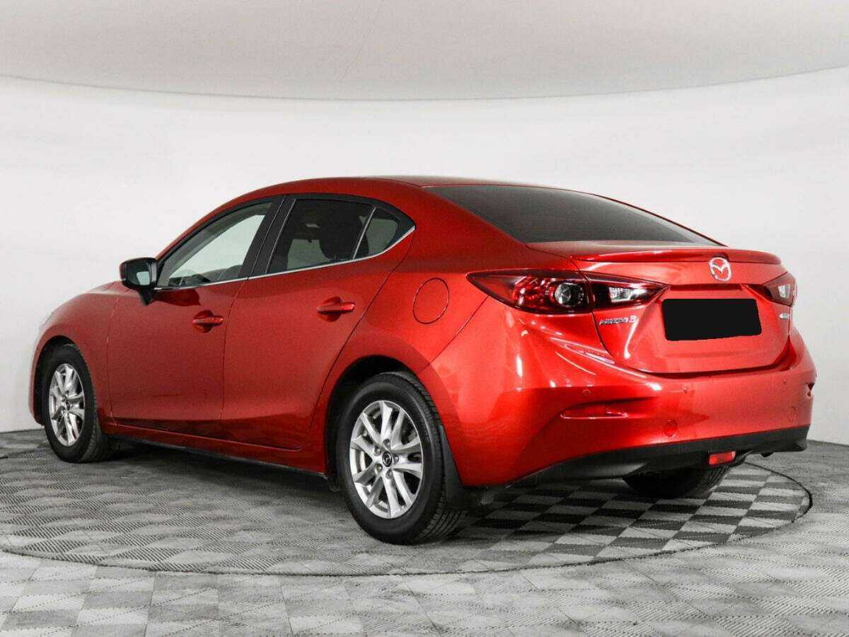 Mazda 3 с пробегом — 2018 год. Фото: #6