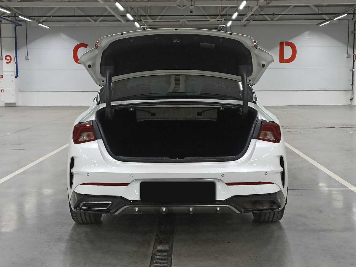 Kia K5 с пробегом — 2020 год. Фото: #9