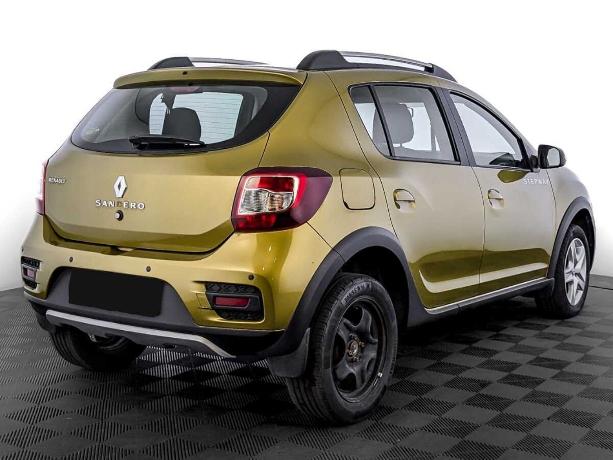 Renault Sandero с пробегом — 2016 год. Фото: #4