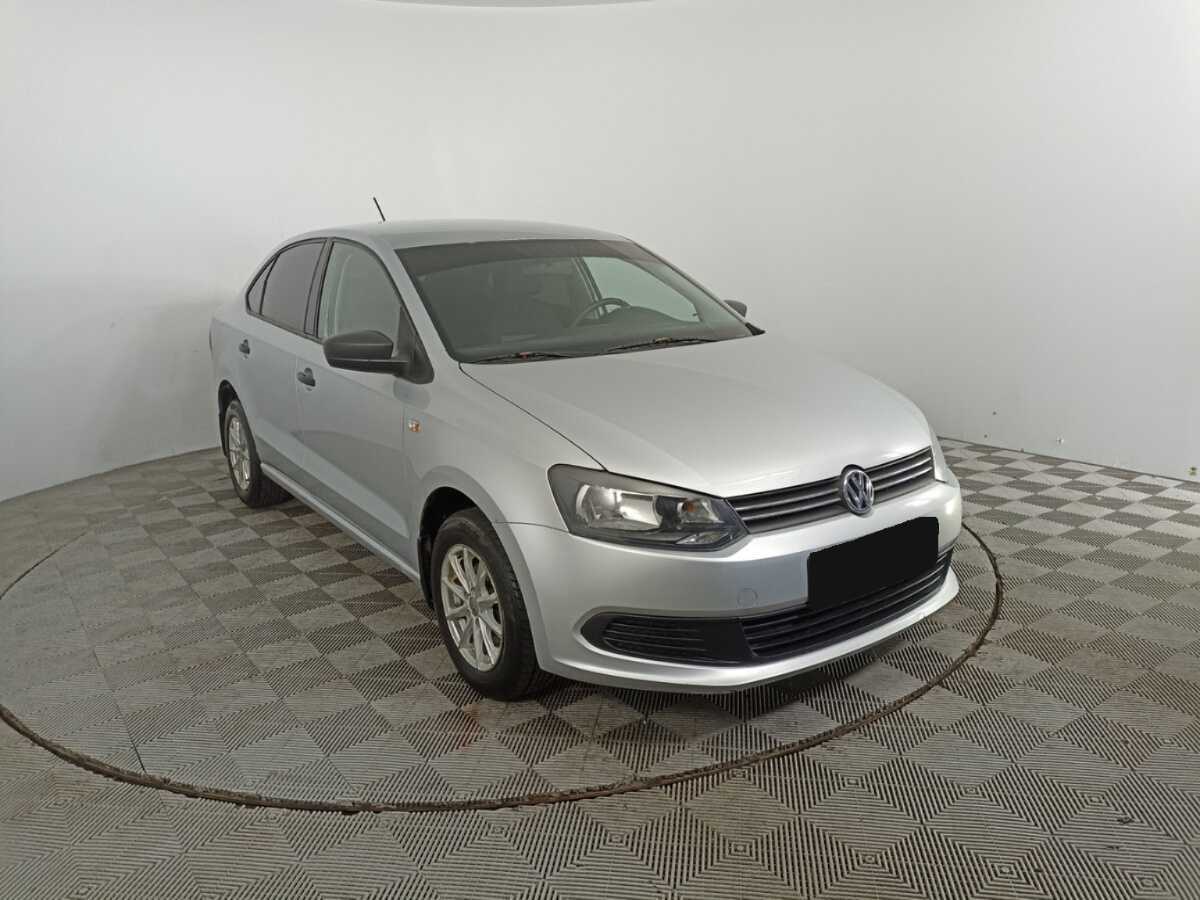 Volkswagen Polo с пробегом — 2014 год. Фото: #2