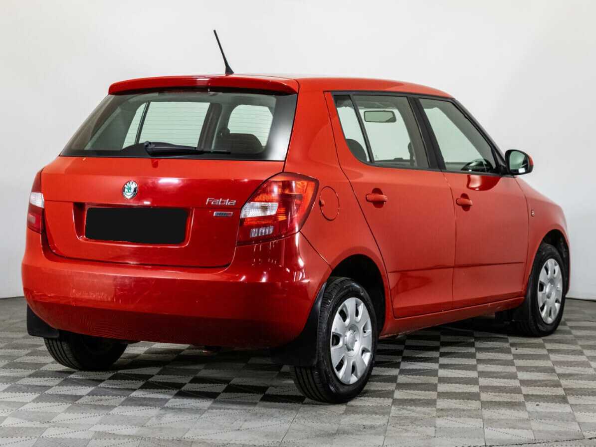 Skoda Fabia с пробегом — 2012 год. Фото: #4