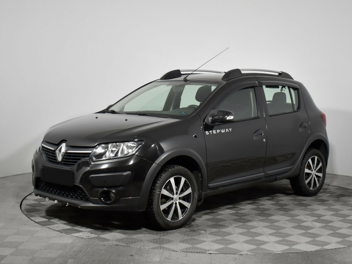 Renault Sandero с пробегом — 2016 год. Посмотреть фото