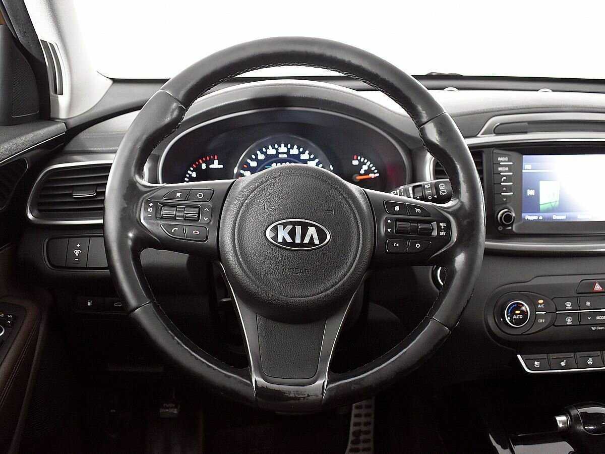 Kia Sorento с пробегом — 2017 год. Фото: #10