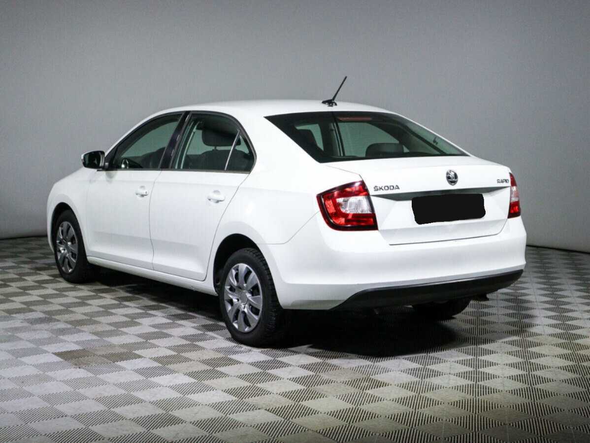Skoda Rapid с пробегом — 2019 год. Фото: #5
