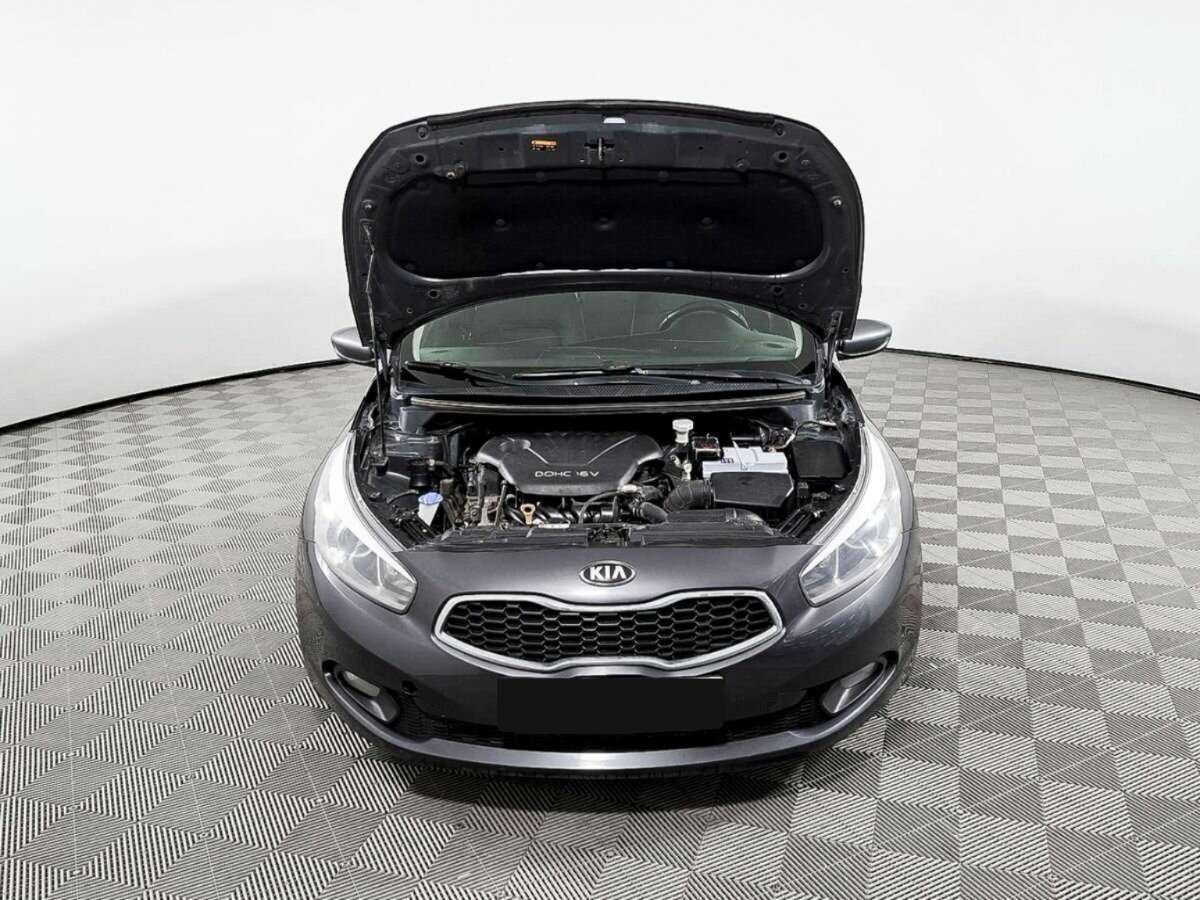 Kia Ceed с пробегом — 2013 год. Фото: #8