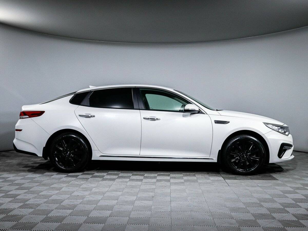 Kia Optima с пробегом — 2018 год. Фото: #3