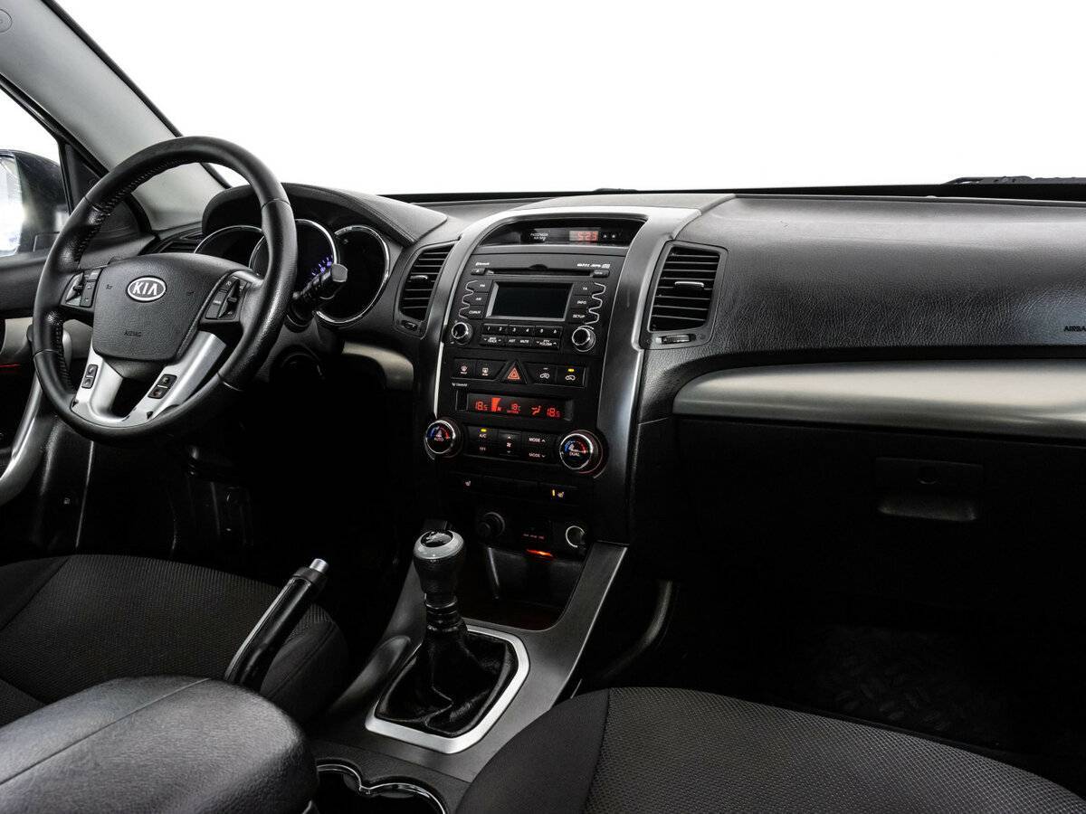 Kia Sorento с пробегом — 2012 год. Фото: #8
