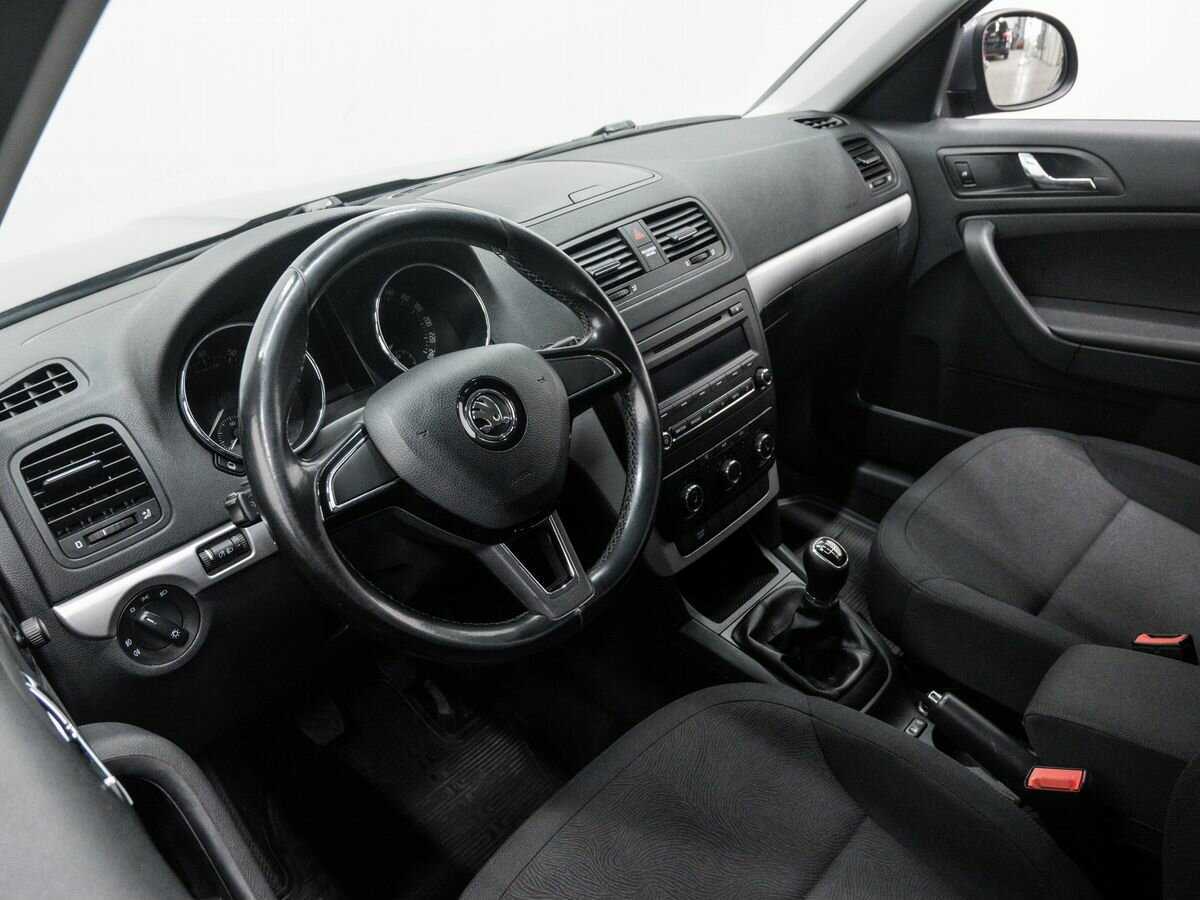 Skoda Yeti с пробегом — 2014 год. Фото: #13