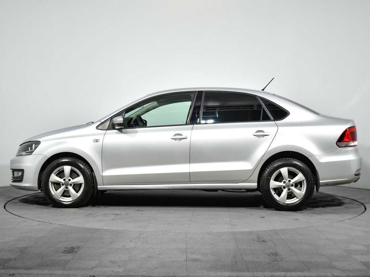 Volkswagen Polo с пробегом — 2016 год. Фото: #7