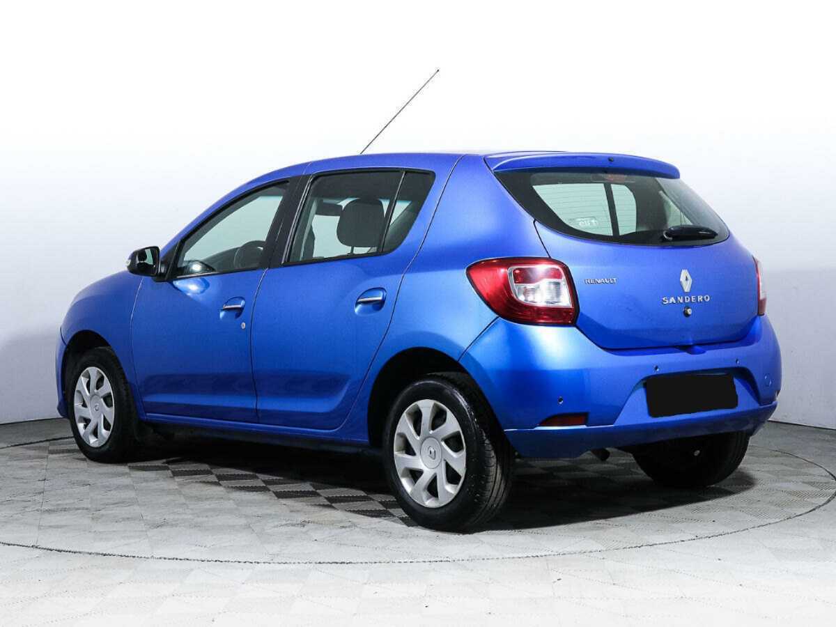 Renault Sandero с пробегом — 2016 год. Фото: #5