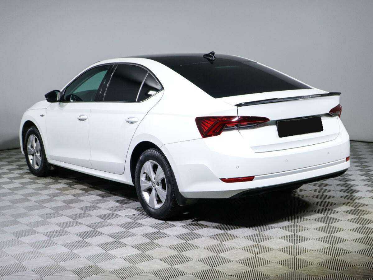 Skoda Octavia с пробегом — 2021 год. Фото: #5
