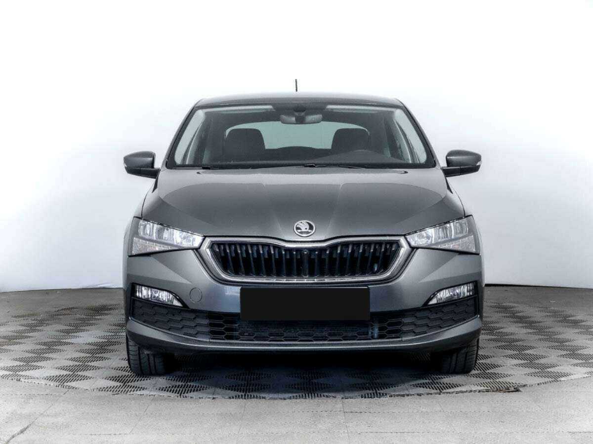 Skoda Rapid с пробегом — 2021 год. Фото: #1