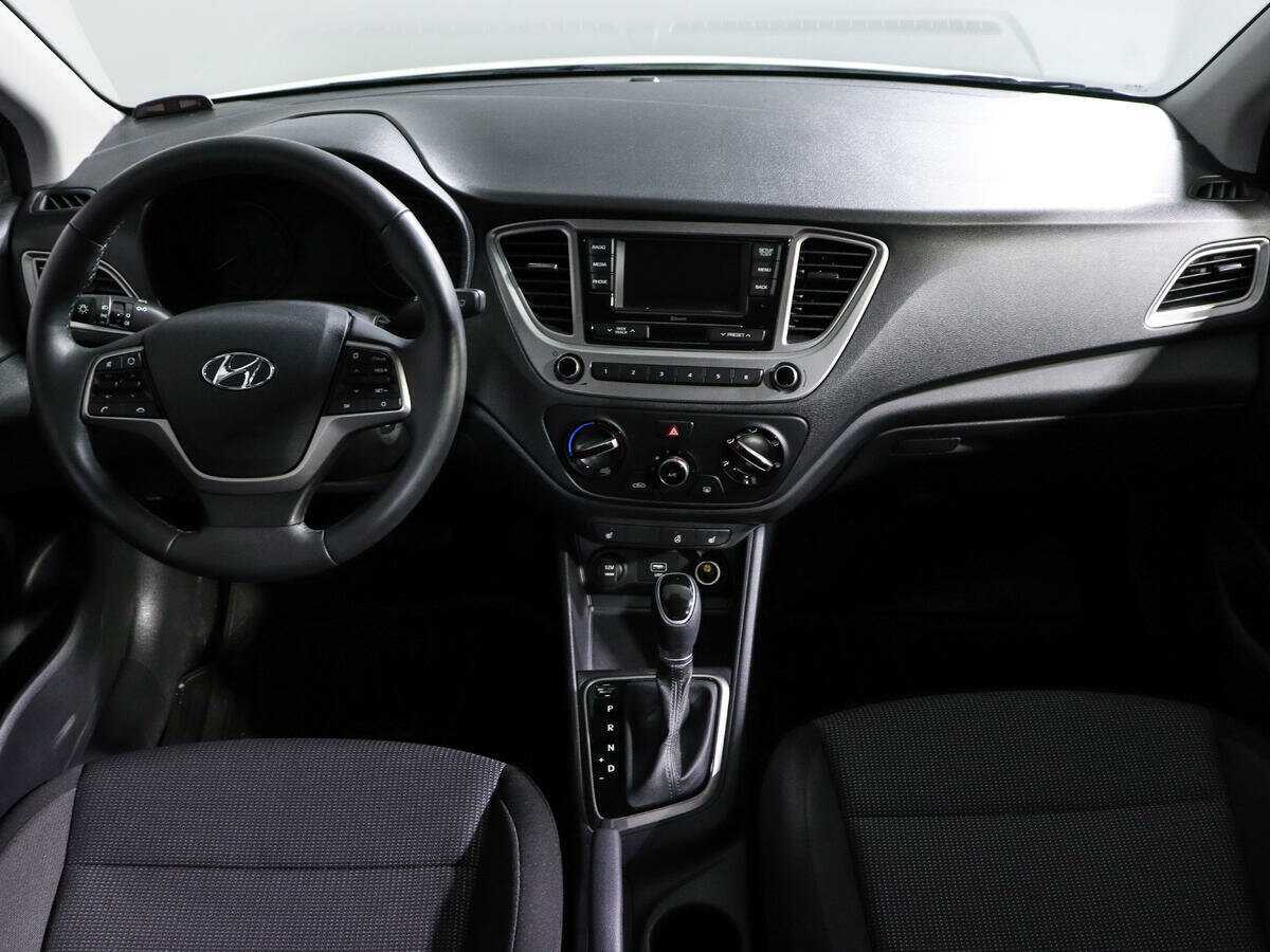 Hyundai Solaris с пробегом — 2020 год. Фото: #11