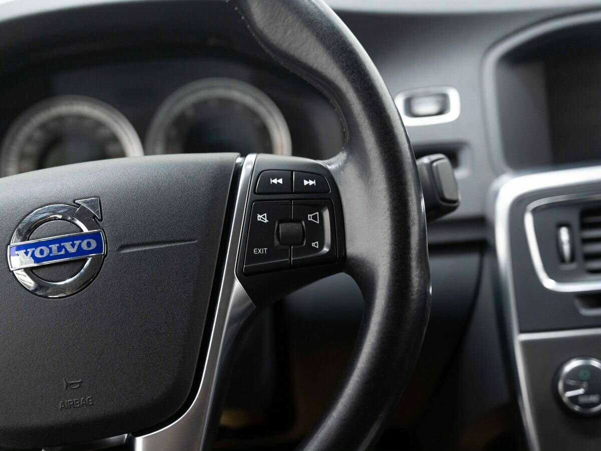 Volvo S60 с пробегом — 2012 год. Фото: #15