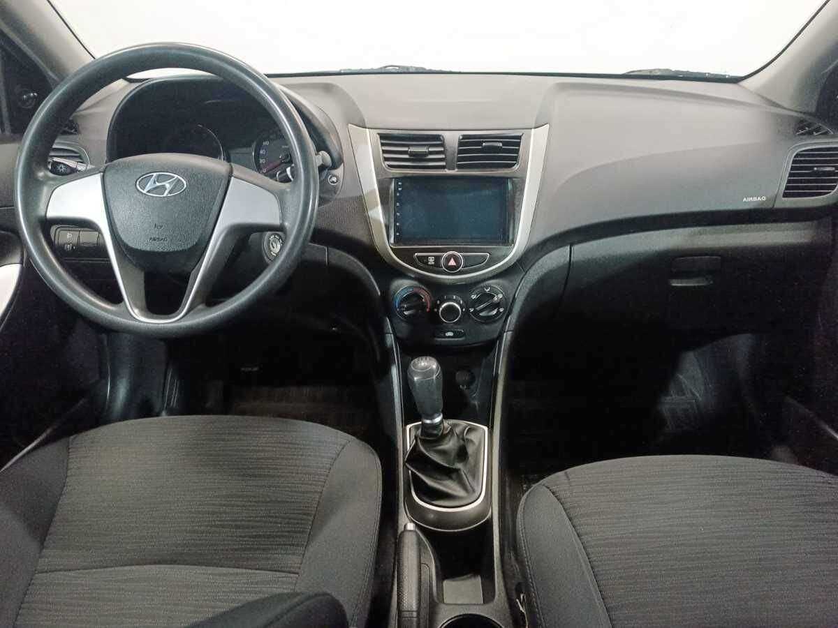 Hyundai Solaris с пробегом — 2016 год. Фото: #8