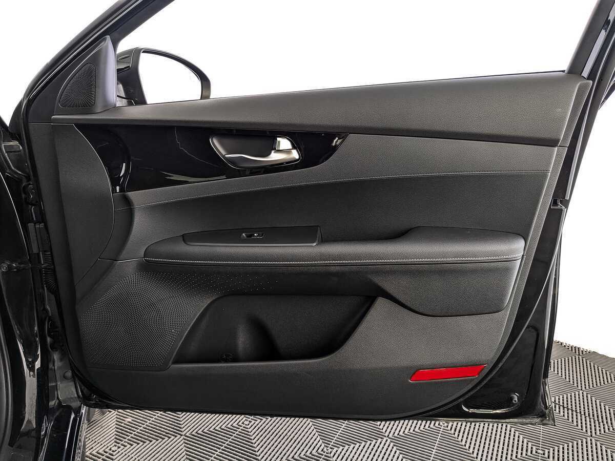 Kia Cerato с пробегом — 2021 год. Фото: #19