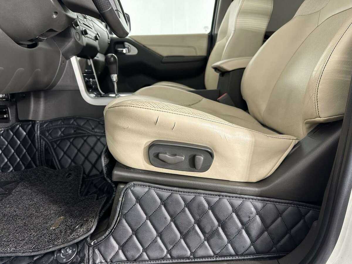 Nissan Pathfinder с пробегом — 2012 год. Фото: #9