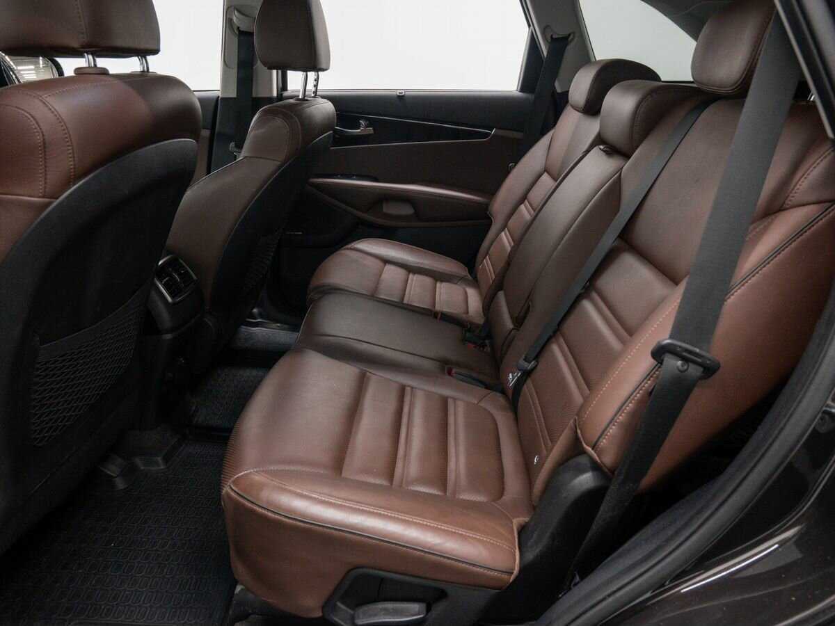 Kia Sorento с пробегом — 2018 год. Фото: #13