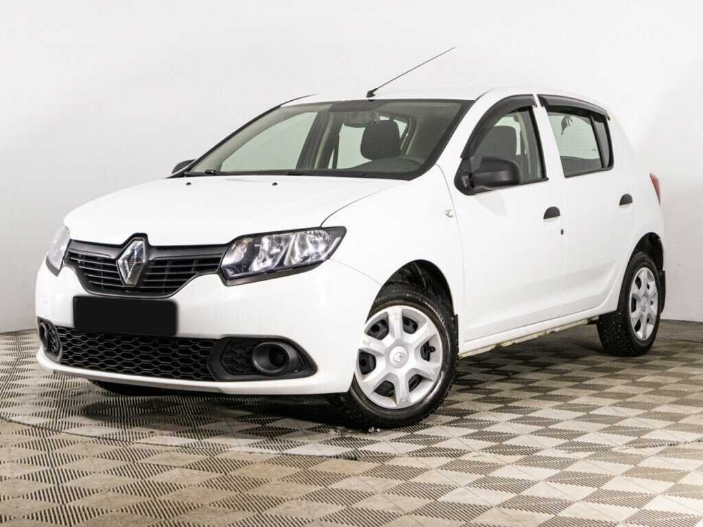 Renault Sandero с пробегом — 2016 год. Посмотреть фото