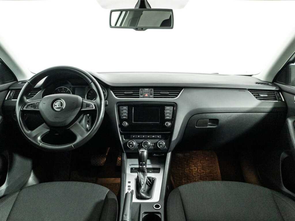 Skoda Octavia с пробегом — 2014 год. Фото: #12