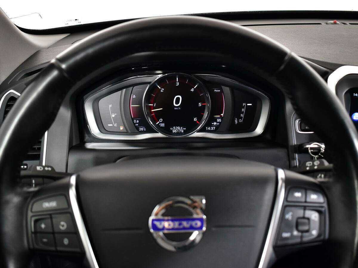 Volvo XC60 с пробегом — 2014 год. Фото: #10