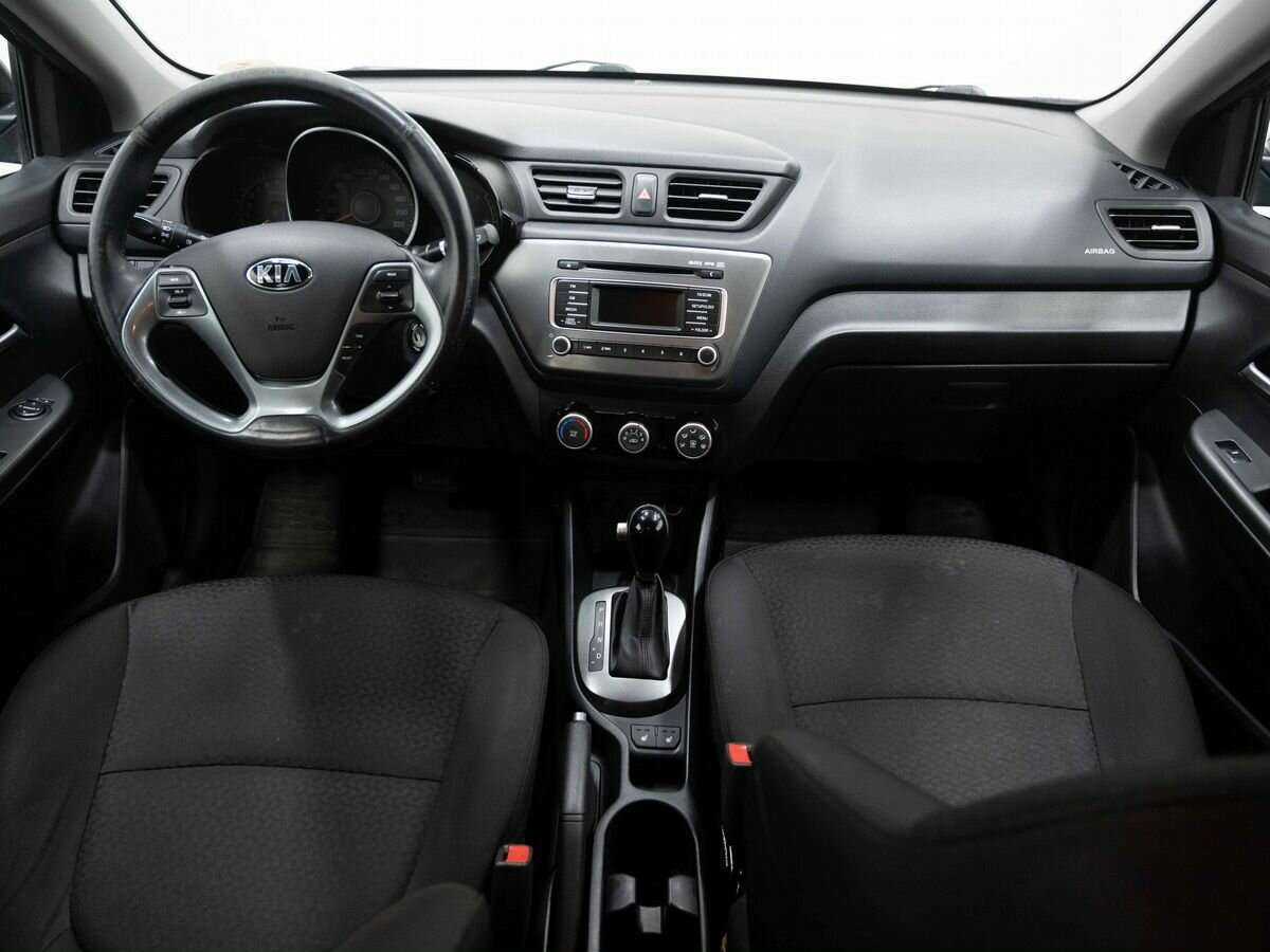 Kia Rio с пробегом — 2017 год. Фото: #12