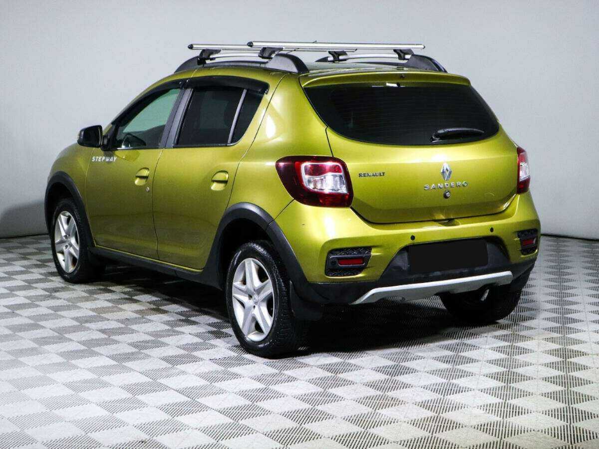 Renault Sandero с пробегом — 2016 год. Фото: #5