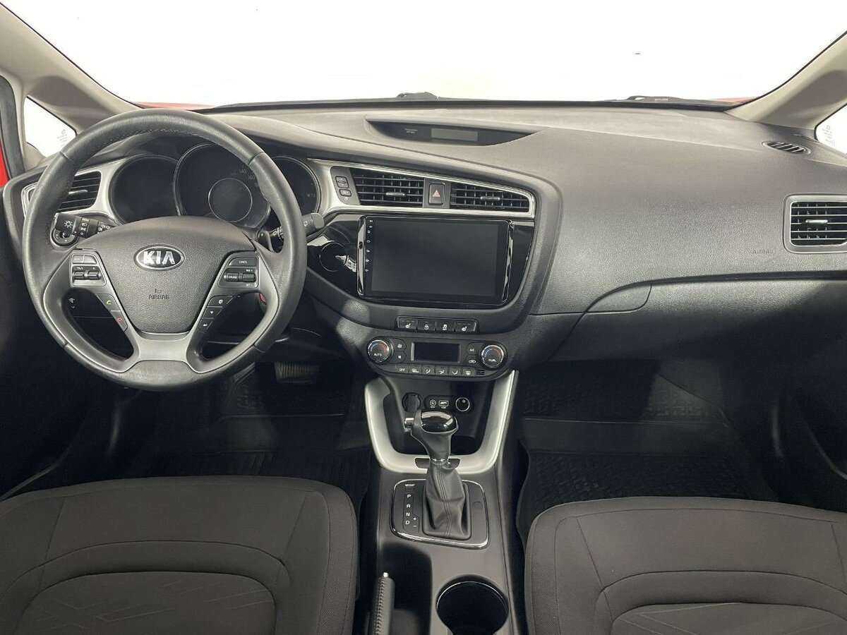Kia Ceed с пробегом — 2018 год. Фото: #6