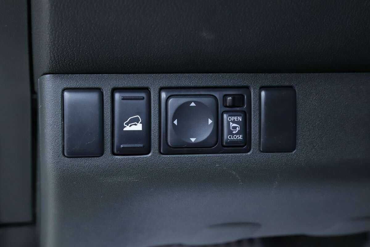 Nissan Pathfinder с пробегом — 2012 год. Фото: #8