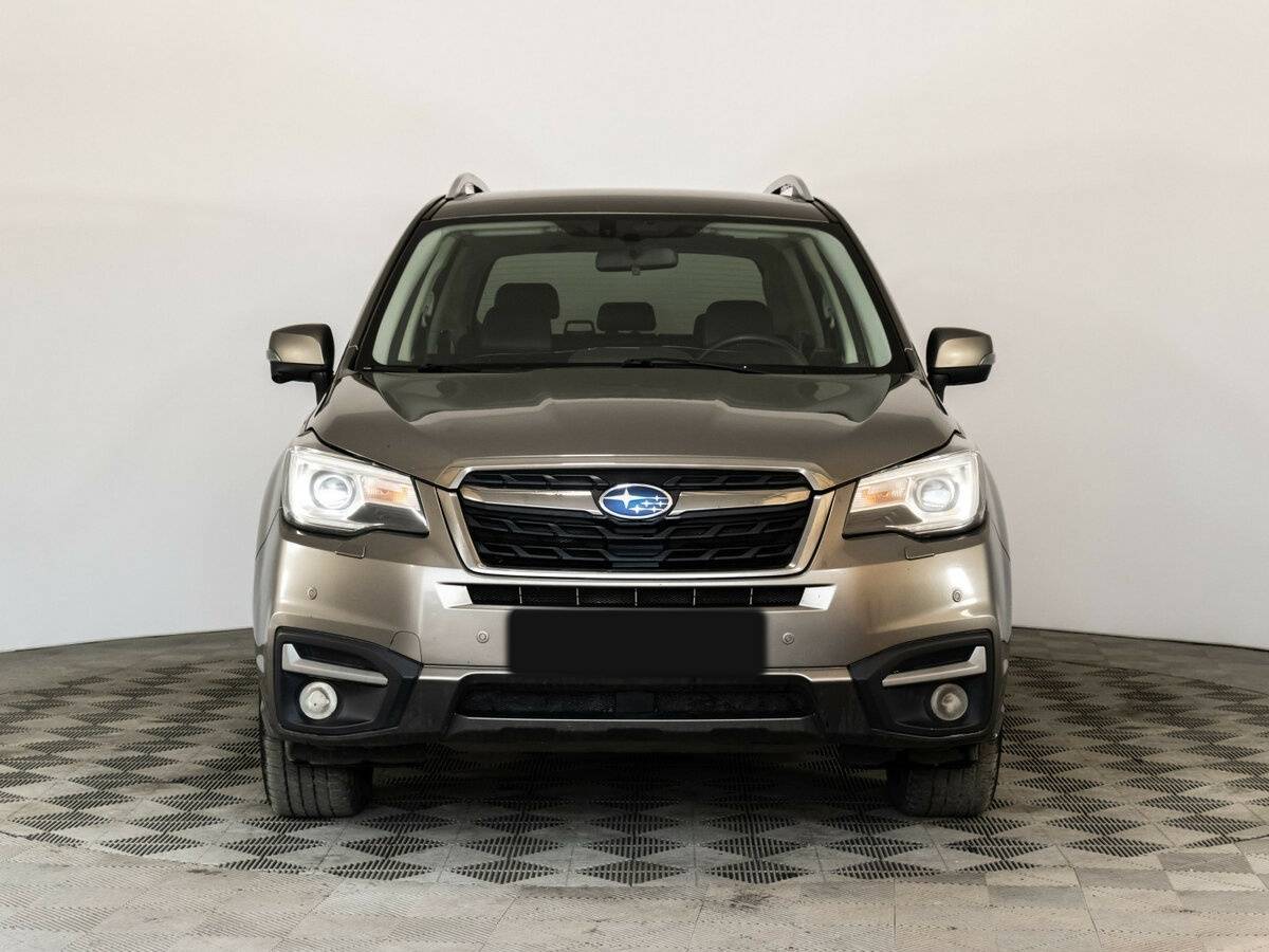 Subaru Forester с пробегом — 2017 год. Фото: #1