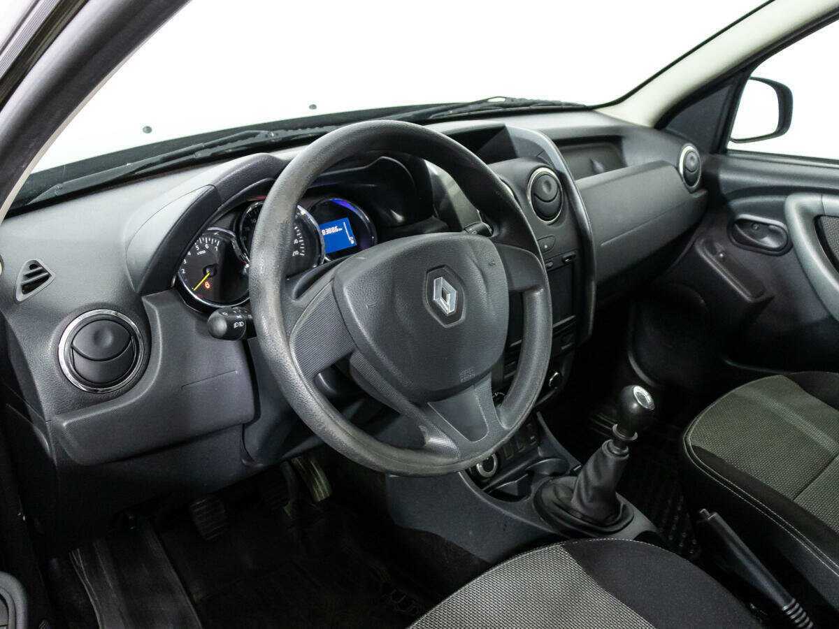 Renault Duster с пробегом — 2016 год. Фото: #10