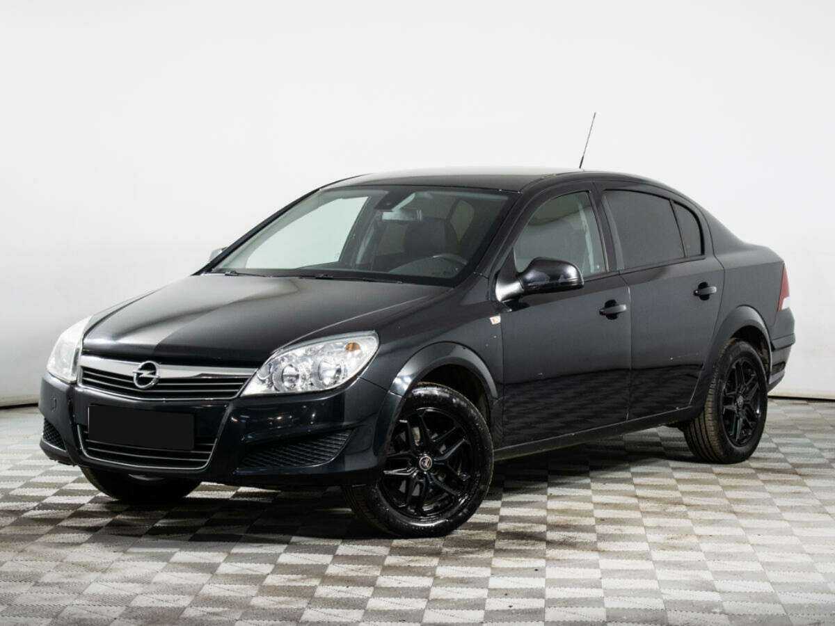 Opel Astra с пробегом — 2014 год. Фото: #0