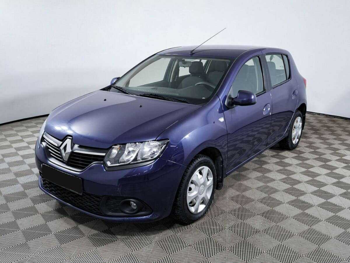 Renault Sandero с пробегом — 2015 год. Посмотреть фото