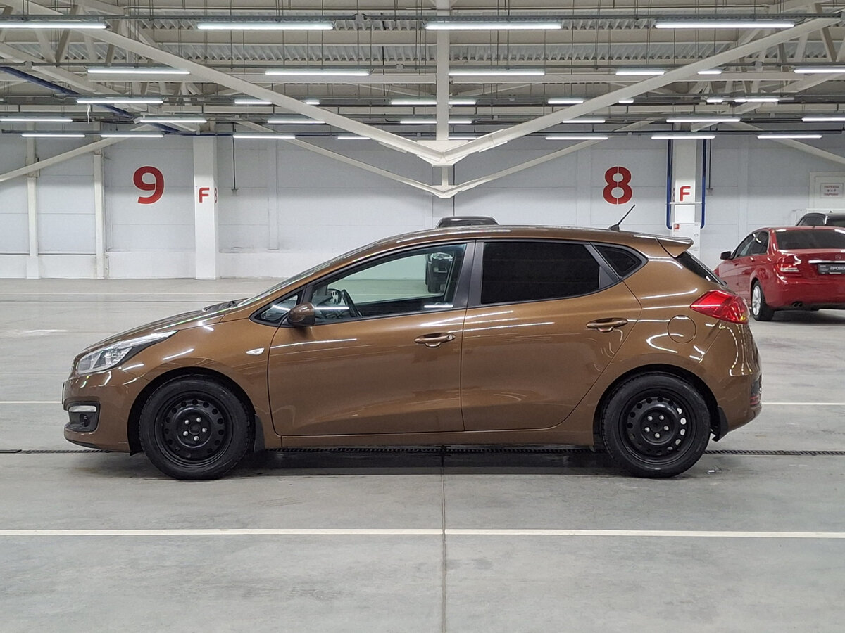 Kia Ceed с пробегом — 2015 год. Фото: #7