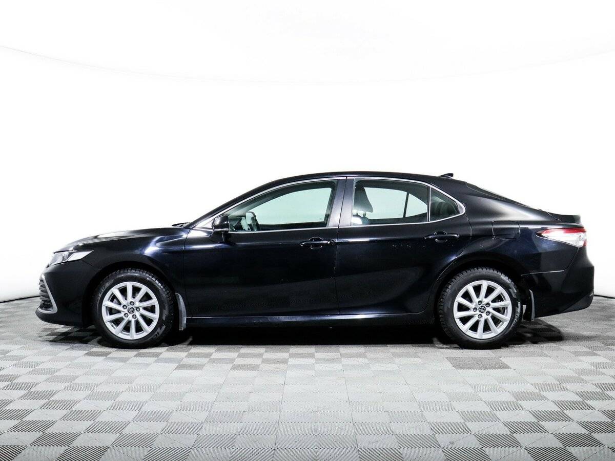 Toyota Camry с пробегом — 2021 год. Фото: #4