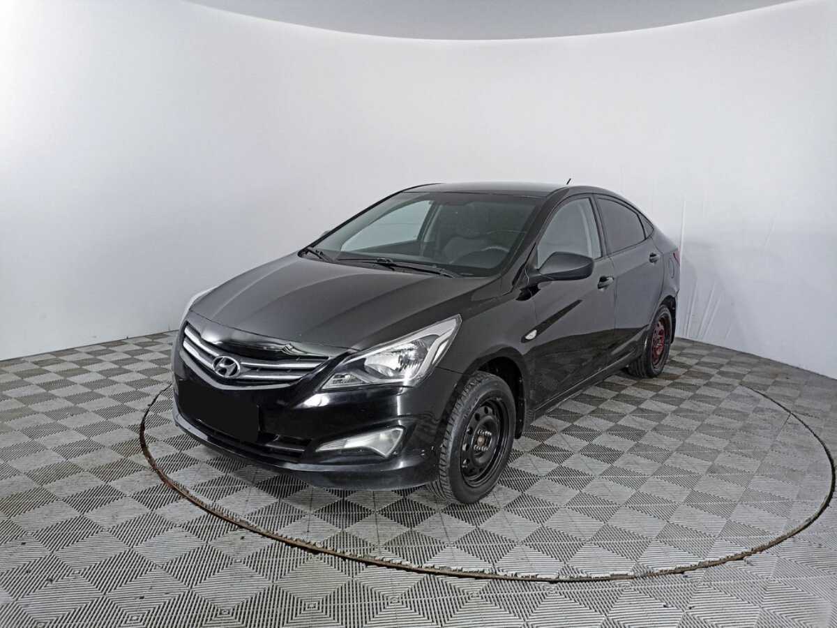 Hyundai Solaris с пробегом — 2015 год. Фото: #0
