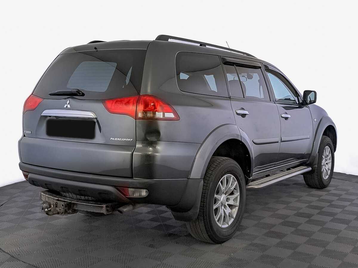 Mitsubishi Pajero Sport с пробегом — 2013 год. Фото: #4