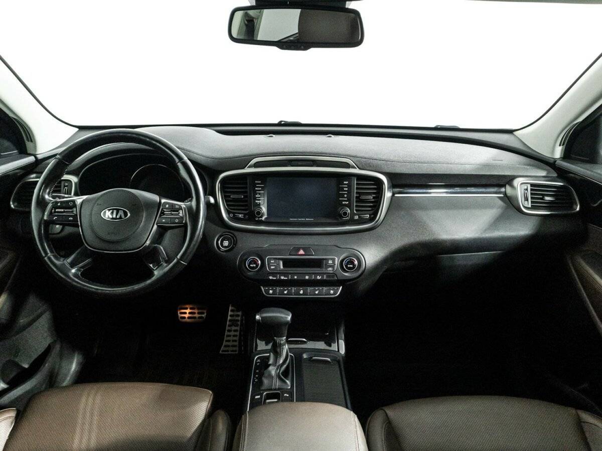 Kia Sorento с пробегом — 2018 год. Фото: #12