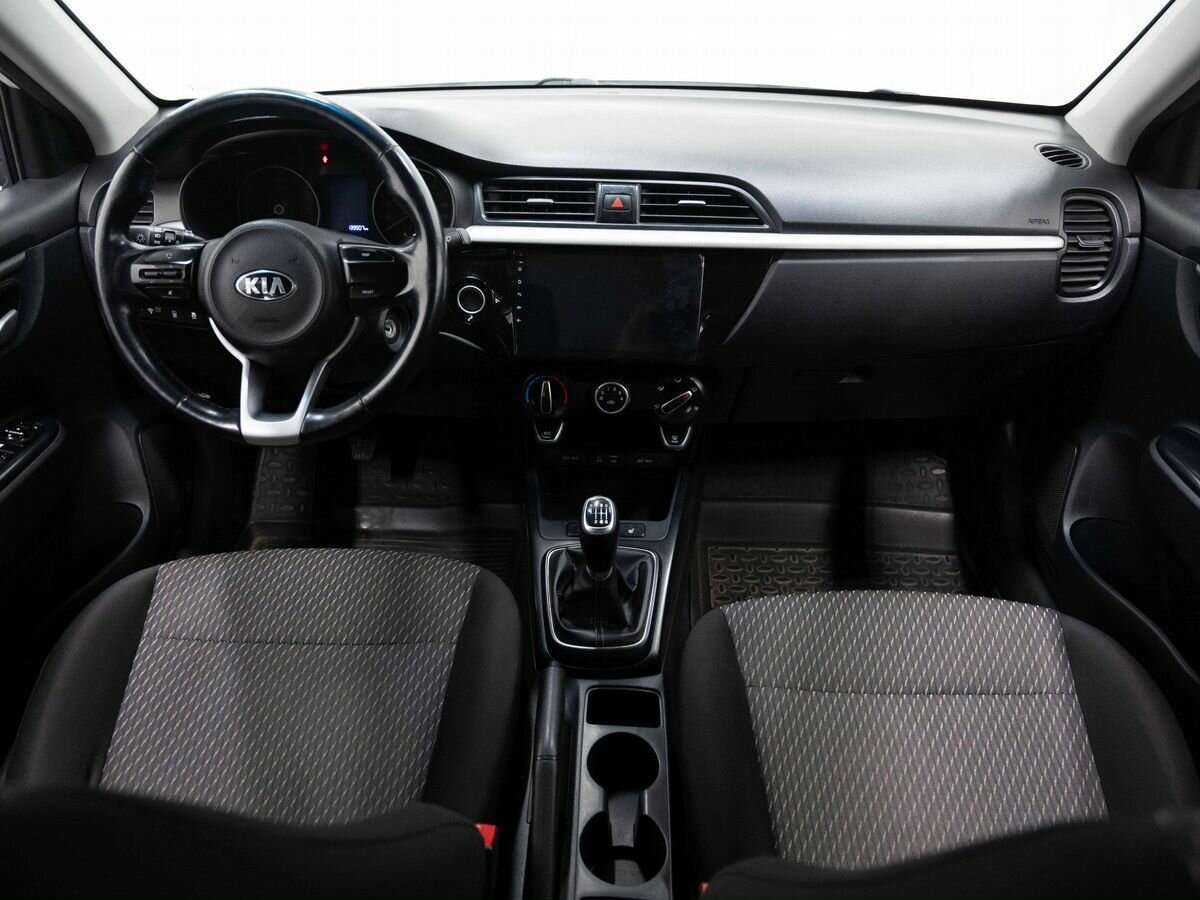 Kia Rio с пробегом — 2018 год. Фото: #12
